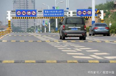 減速帶不減速傷車還添堵!老司機帶你正確的過加速帶!